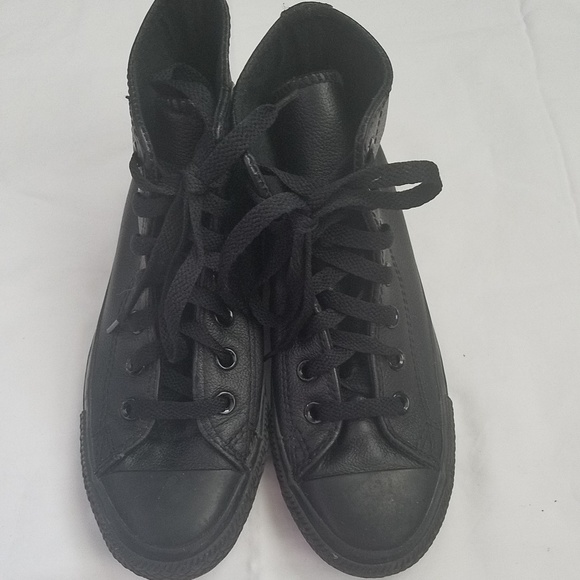 size 3 black leather converse